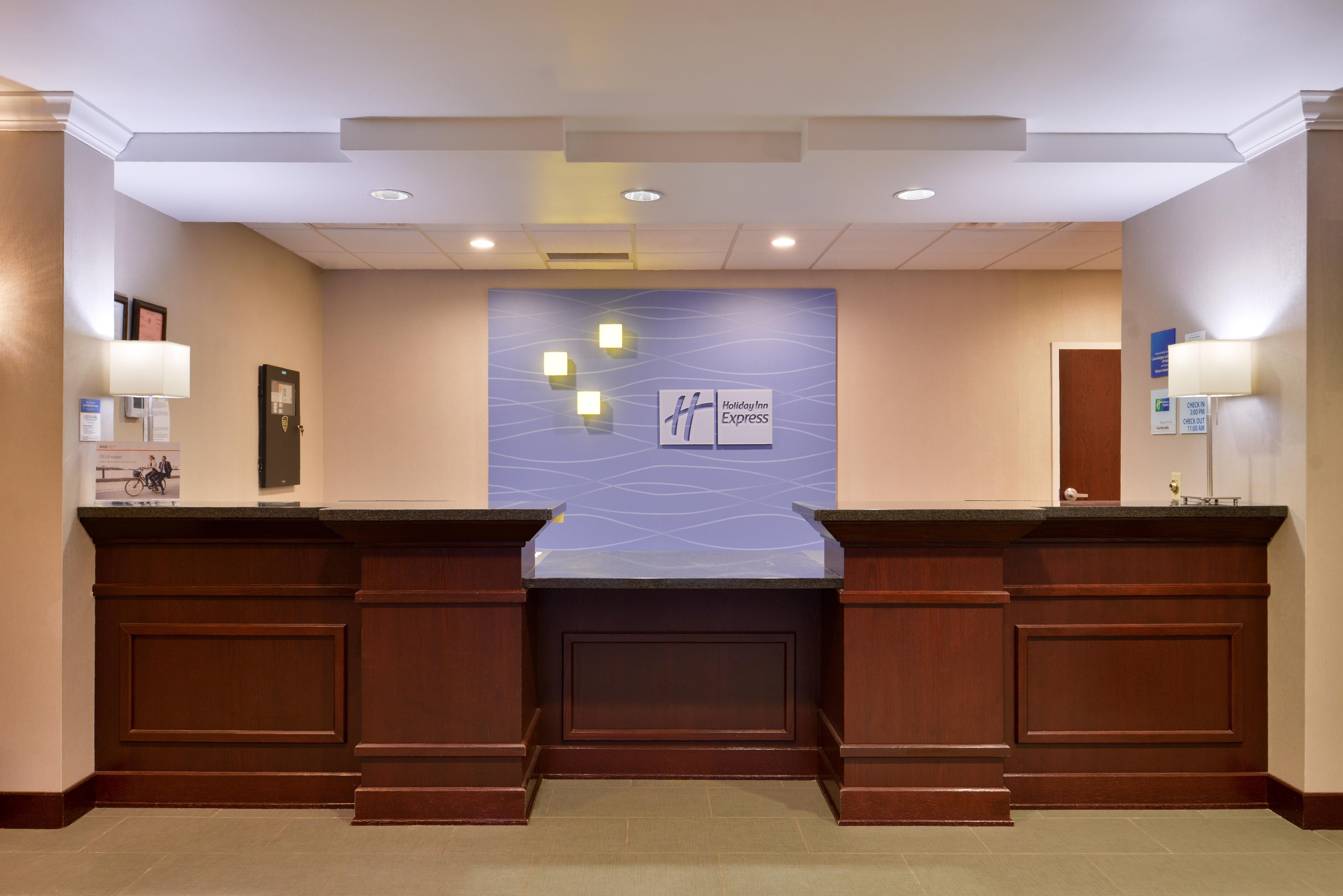 Holiday Inn Express Canandaigua - Finger Lakes Exterior photo