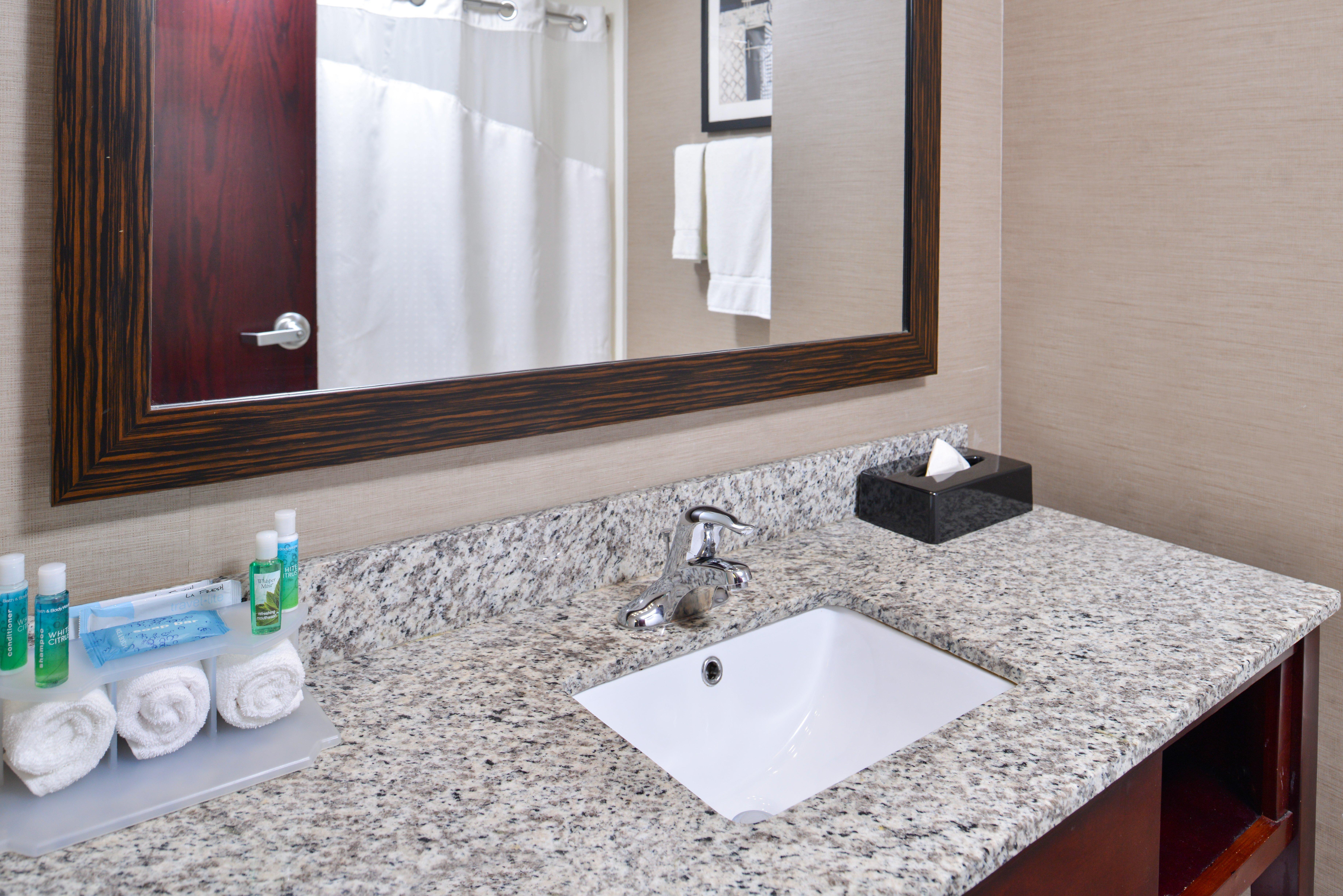 Holiday Inn Express Canandaigua - Finger Lakes Exterior photo