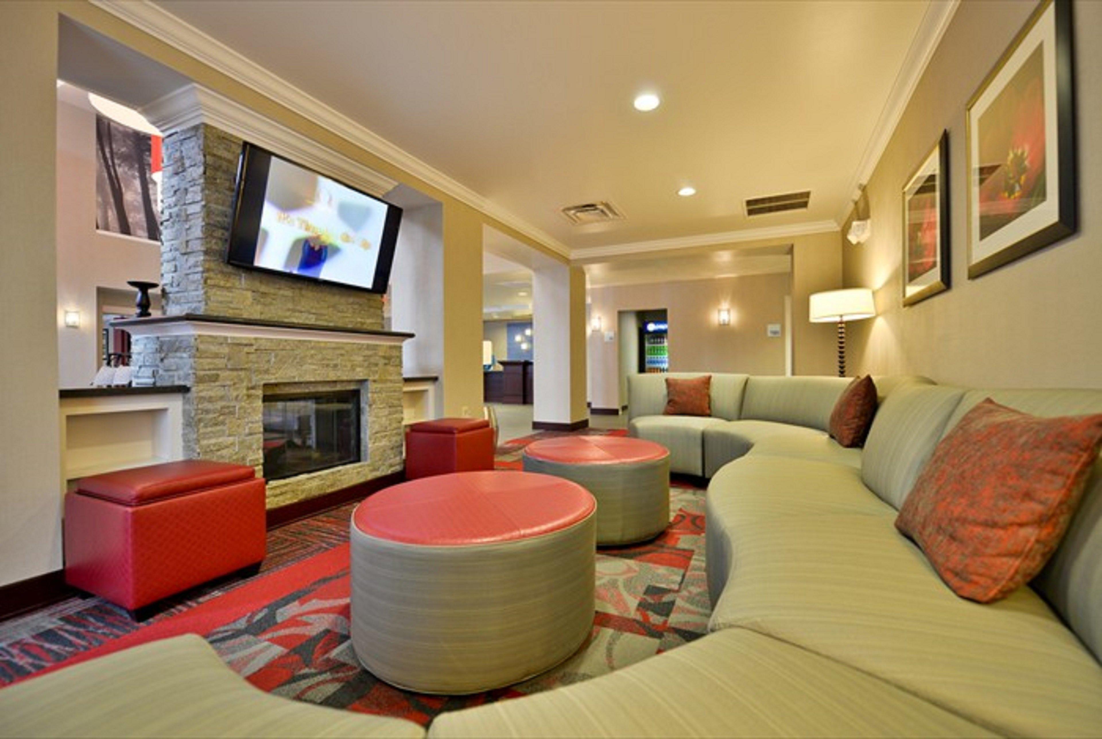 Holiday Inn Express Canandaigua - Finger Lakes Exterior photo