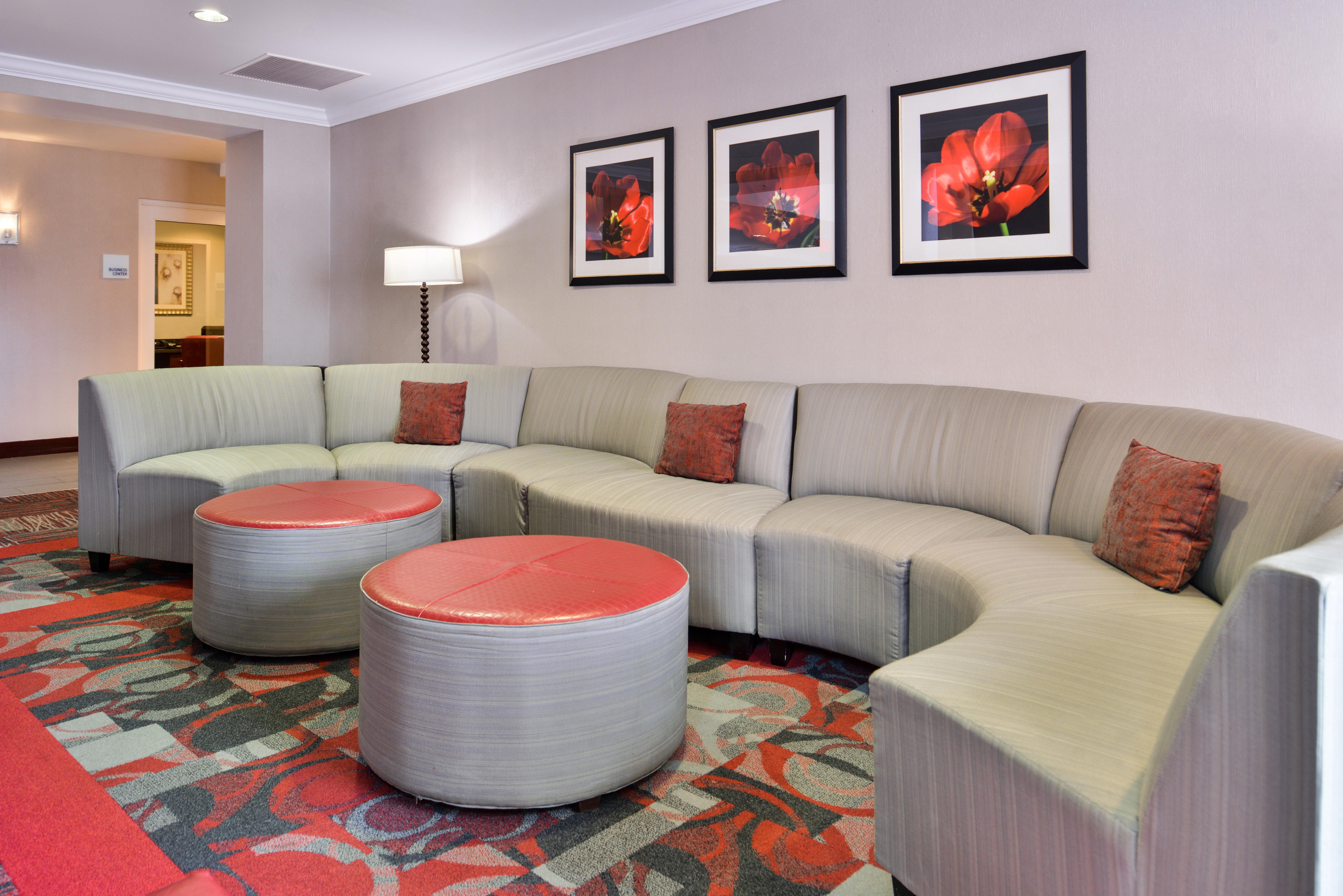 Holiday Inn Express Canandaigua - Finger Lakes Exterior photo