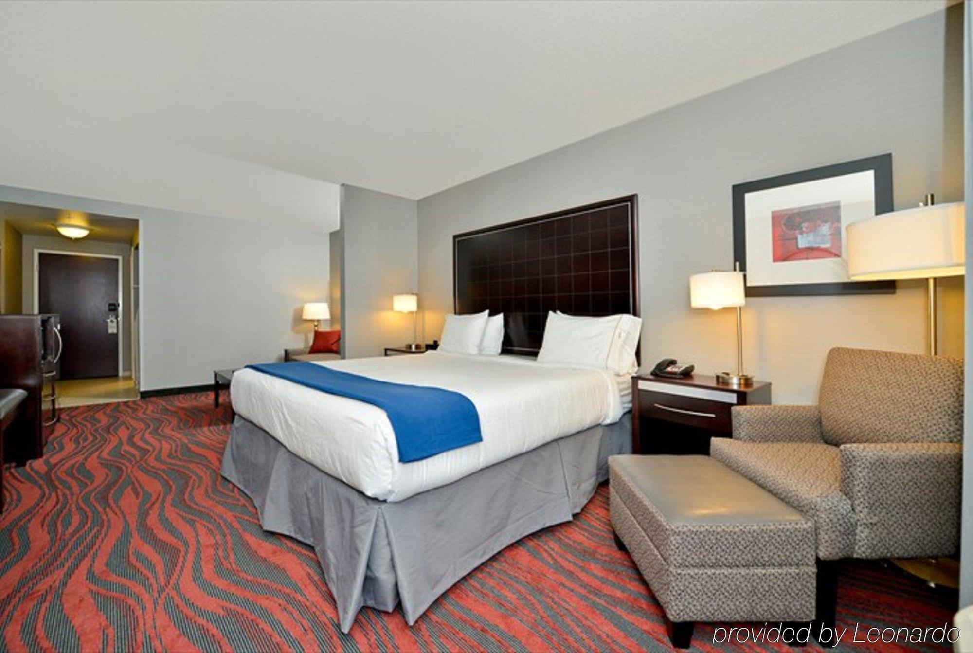 Holiday Inn Express Canandaigua - Finger Lakes Exterior photo
