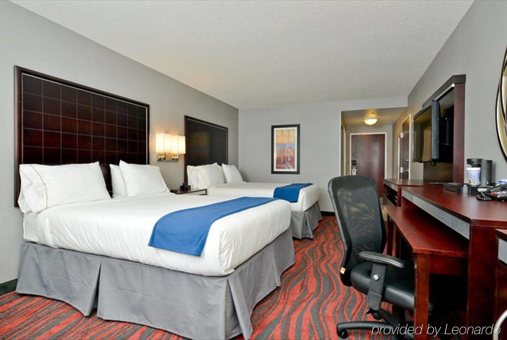 Holiday Inn Express Canandaigua - Finger Lakes Exterior photo