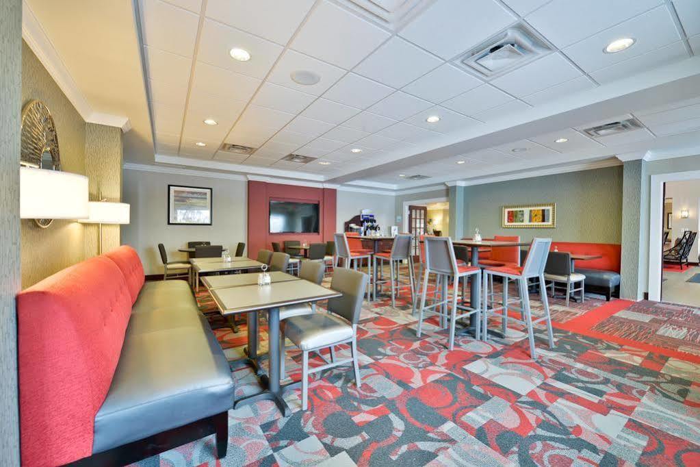 Holiday Inn Express Canandaigua - Finger Lakes Exterior photo